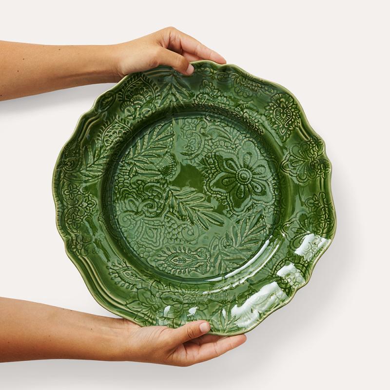 Large round dish, primavera