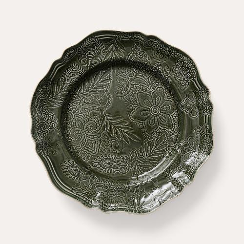 Large round dish, shadow