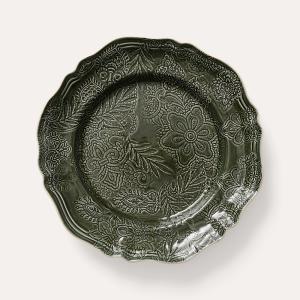 Large round dish, shadow