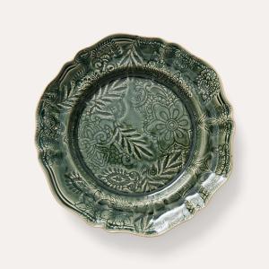 Large round dish, dusk