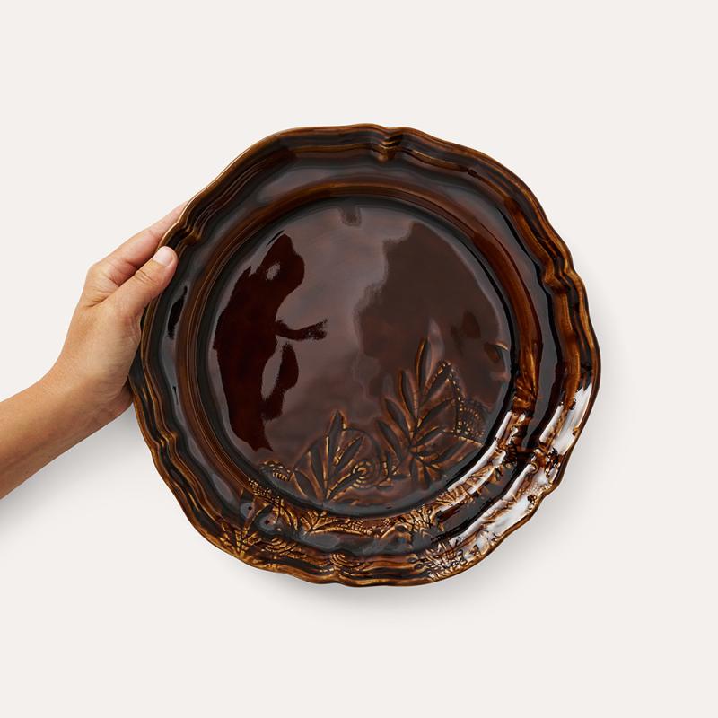 Dinner plate, coffee