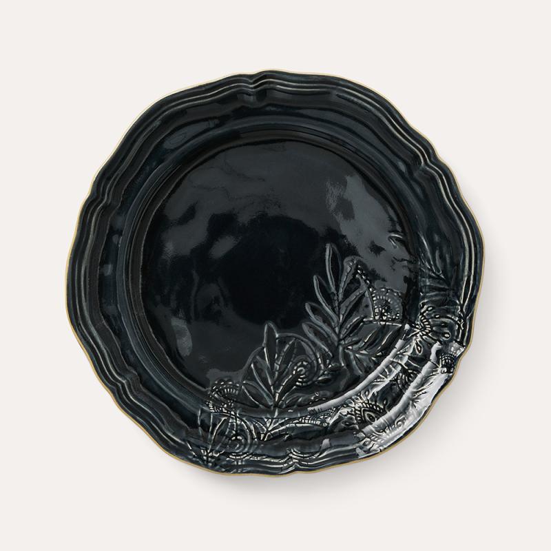 Dinner plate, thunder