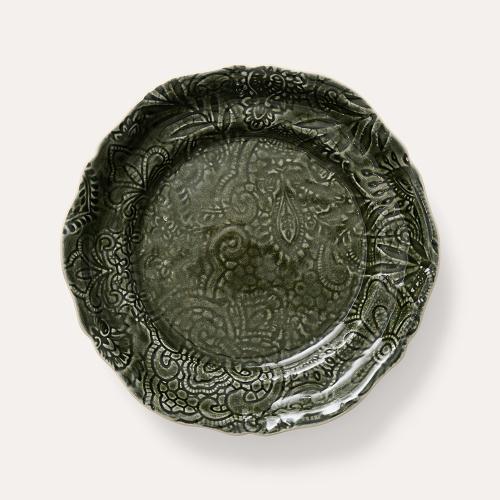 Assiette, shadow