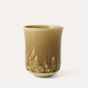 Latte cup, sand