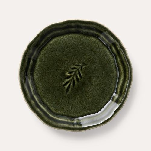Amuse bouche plate, shadow