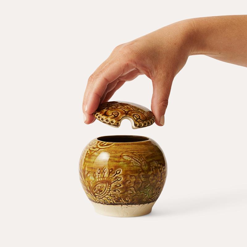 Sugar bowl, pineapple