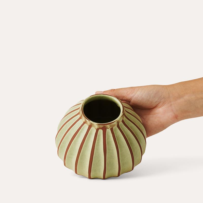 Salon small round vase, avocado