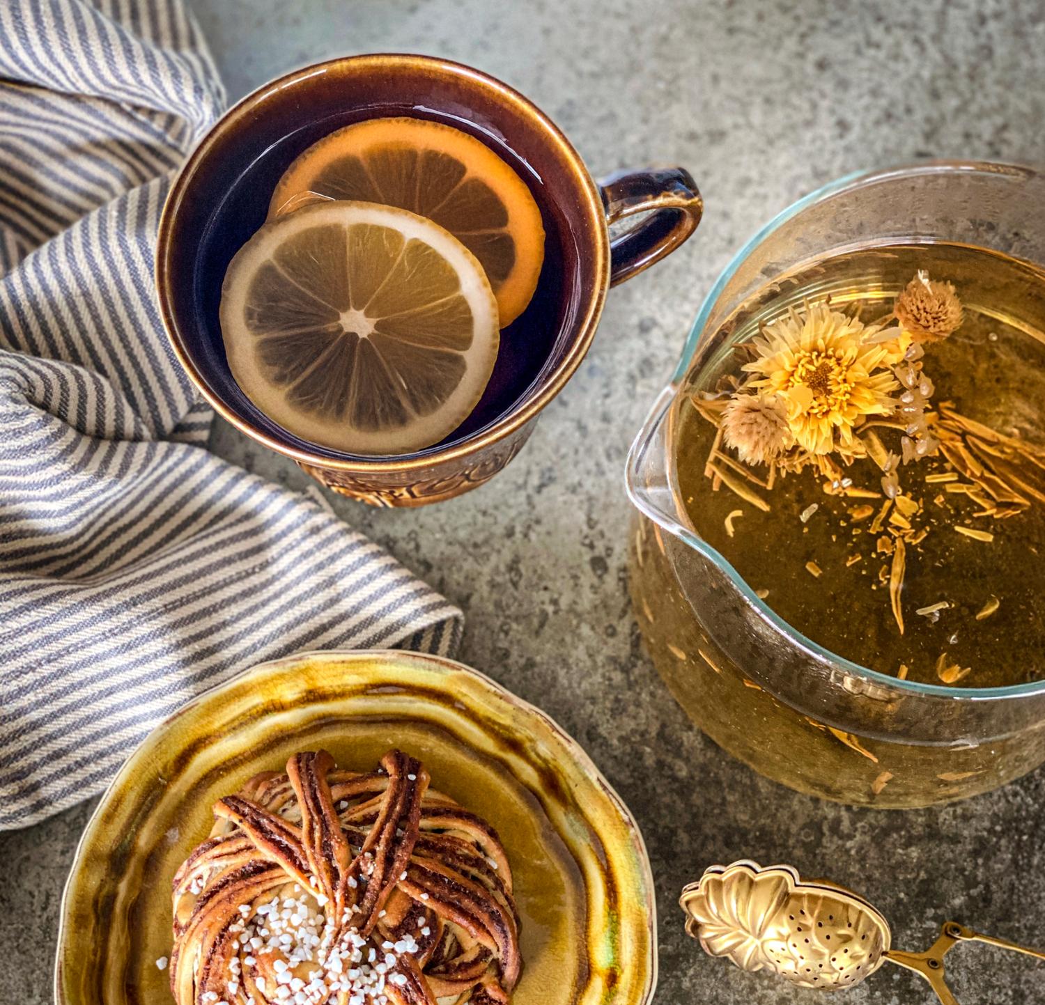 ETT, TU, TE ÄR DET HÖST