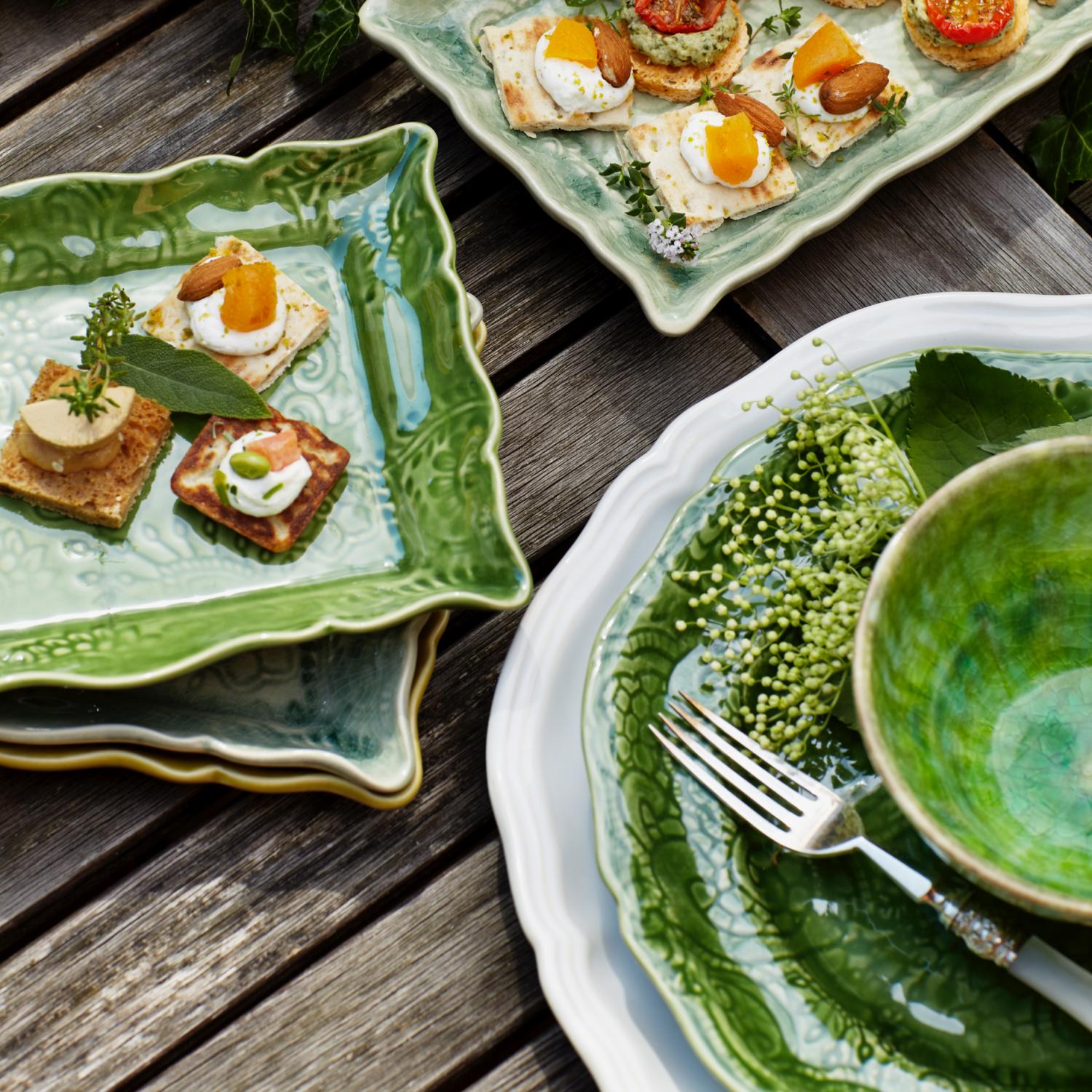 Något litet före maten