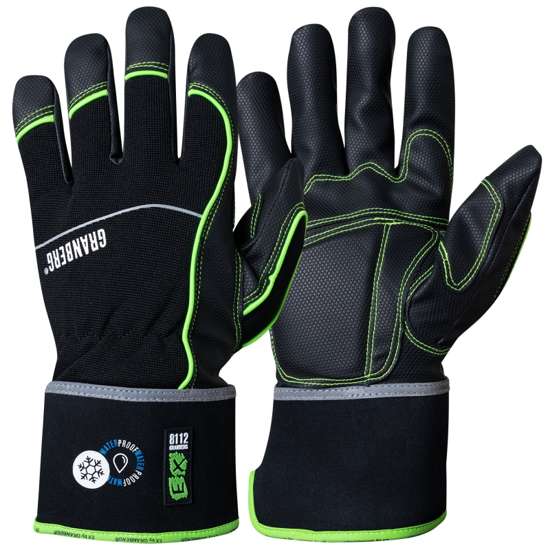 Ett par arbetshandskar i syntetfoder från Granberg med EX® varmfodrade MicroSkin Shield® och ProTex®-membran där handryggen är gjord i Spandex®|1078112