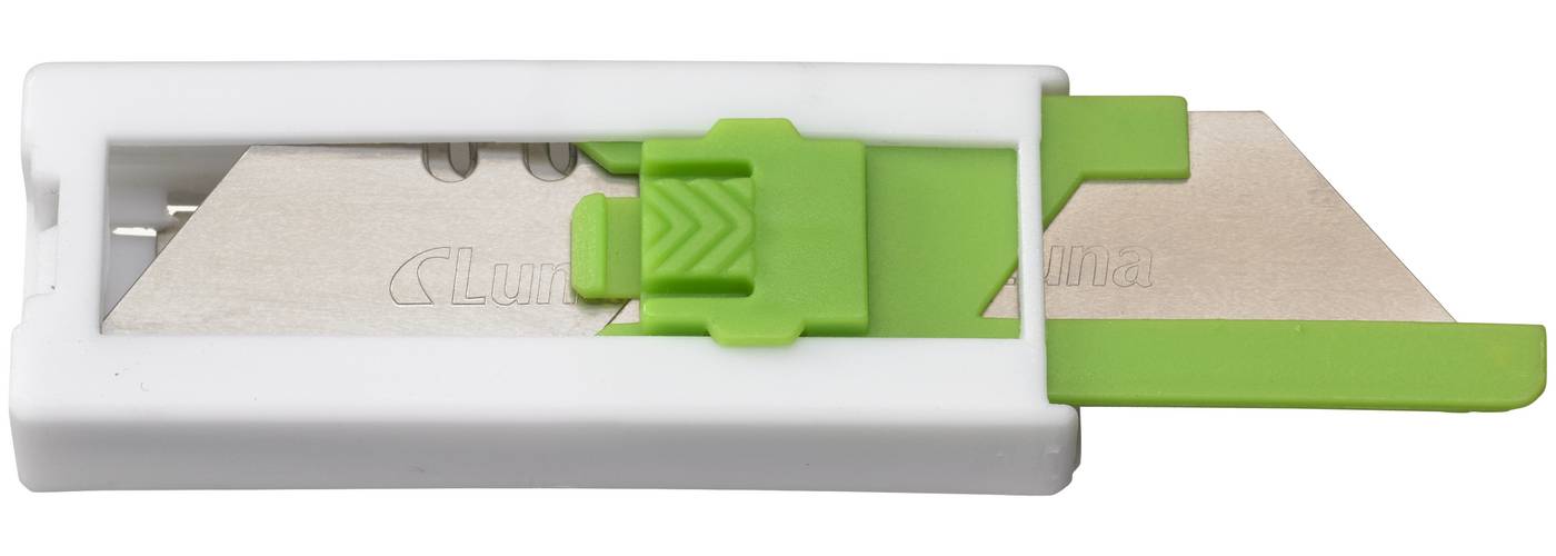 En refillförpackning om 10st blad tillverkade i kolstål med SK5 knivblad från LUNA till universalknivar|L30102