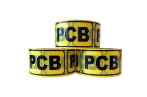 PVC242K är en gul högkvalitativ seg och slagtålig pack- och varningstejp med den svarta texten PCB för att märka upp och försluta gods som innehåller miljöfarlig och hälsovådlig PCB