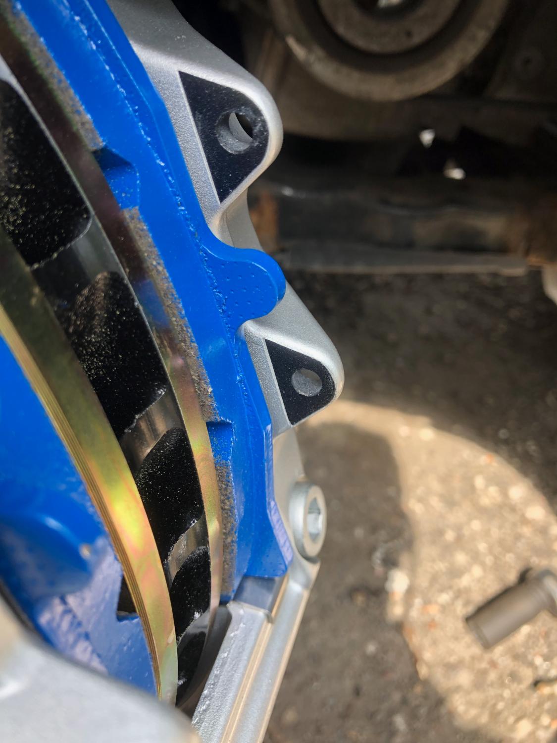 Anpassa svephöjden på eftermarknadsbelägg till D2 bromsok