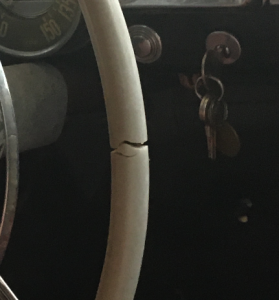 Laga krackilerad bakelitratt