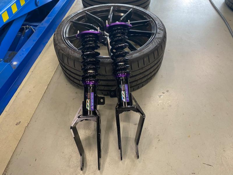 1. D2 Coilovers Gatkit TESLA MODEL 3 (17~upp)