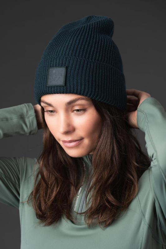 CATAGO Vanija Stickad mössa Ponderosa Pine