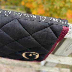 Vestrum Chicago Dressyrschabrak XL Black/Burgundy/Corten Full