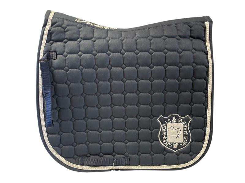 Strömsholms Sadelmakeri Team Schabrak Marin Full