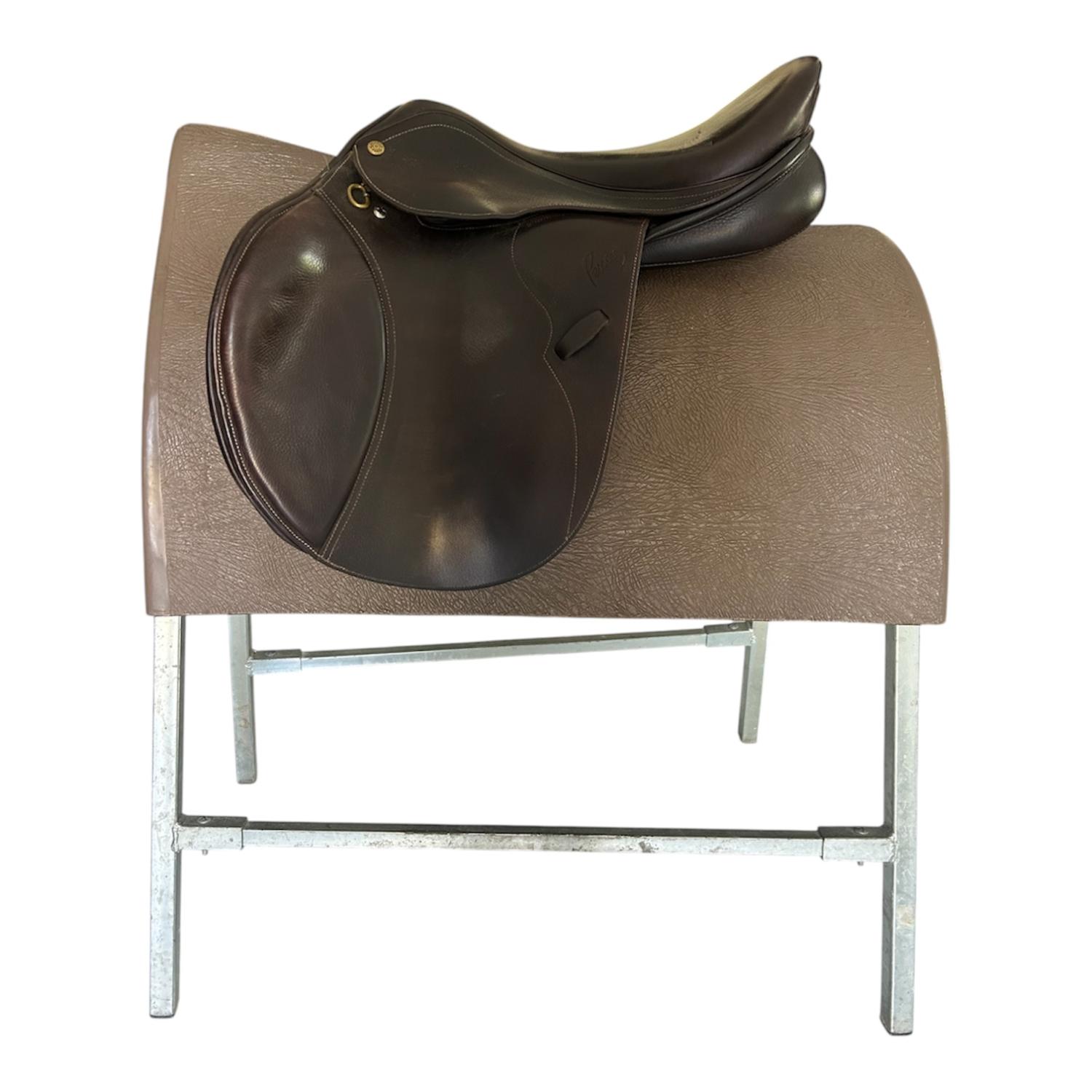 Pessoa Amo 17" MW