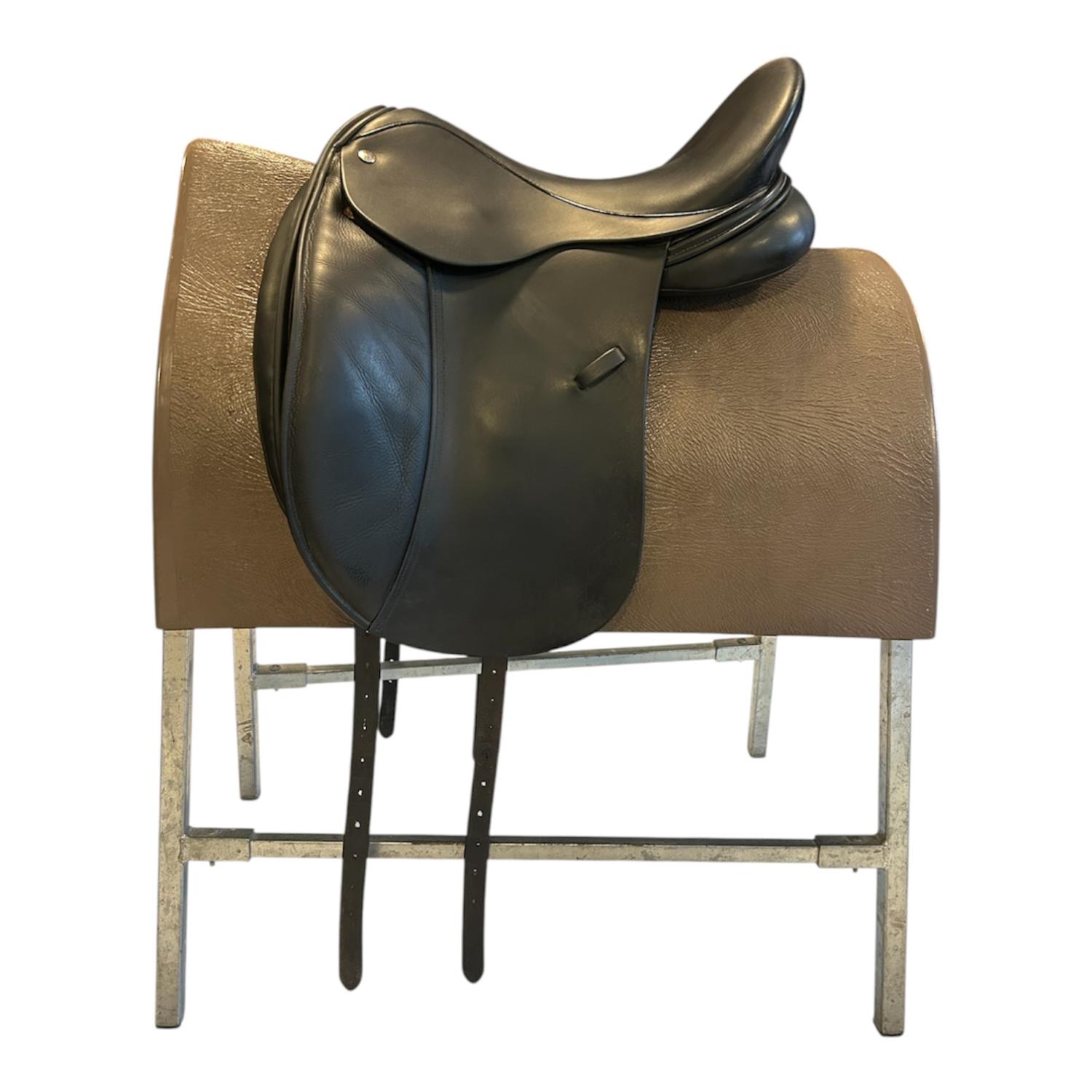 Frank Baines Elegance 17" MW