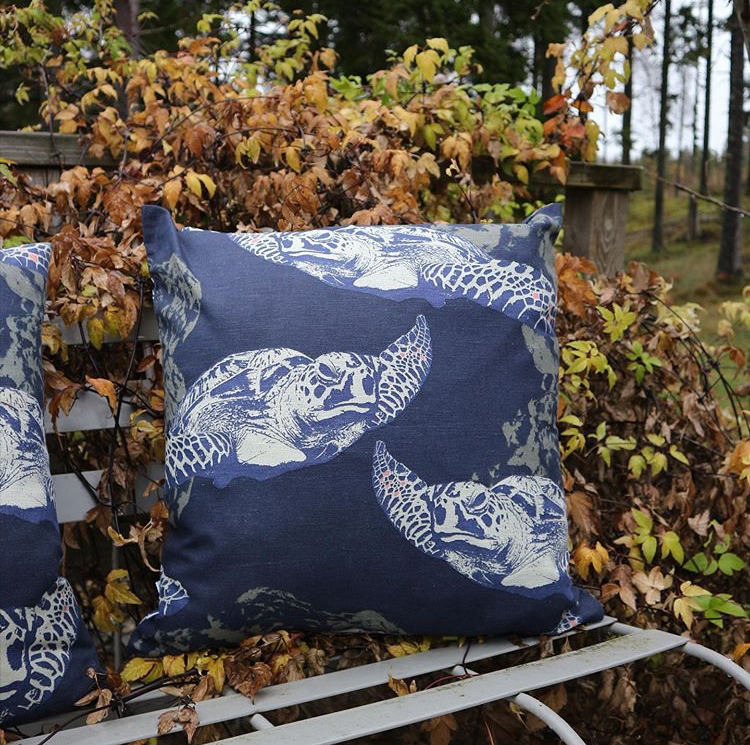 Studio Lisa Bengtsson design high quality pillow pattern turtel