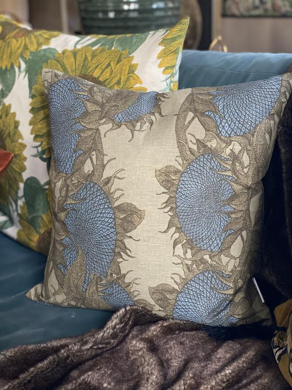 Studio Lisa bengtsson pattern design blue vera pillow 50x50