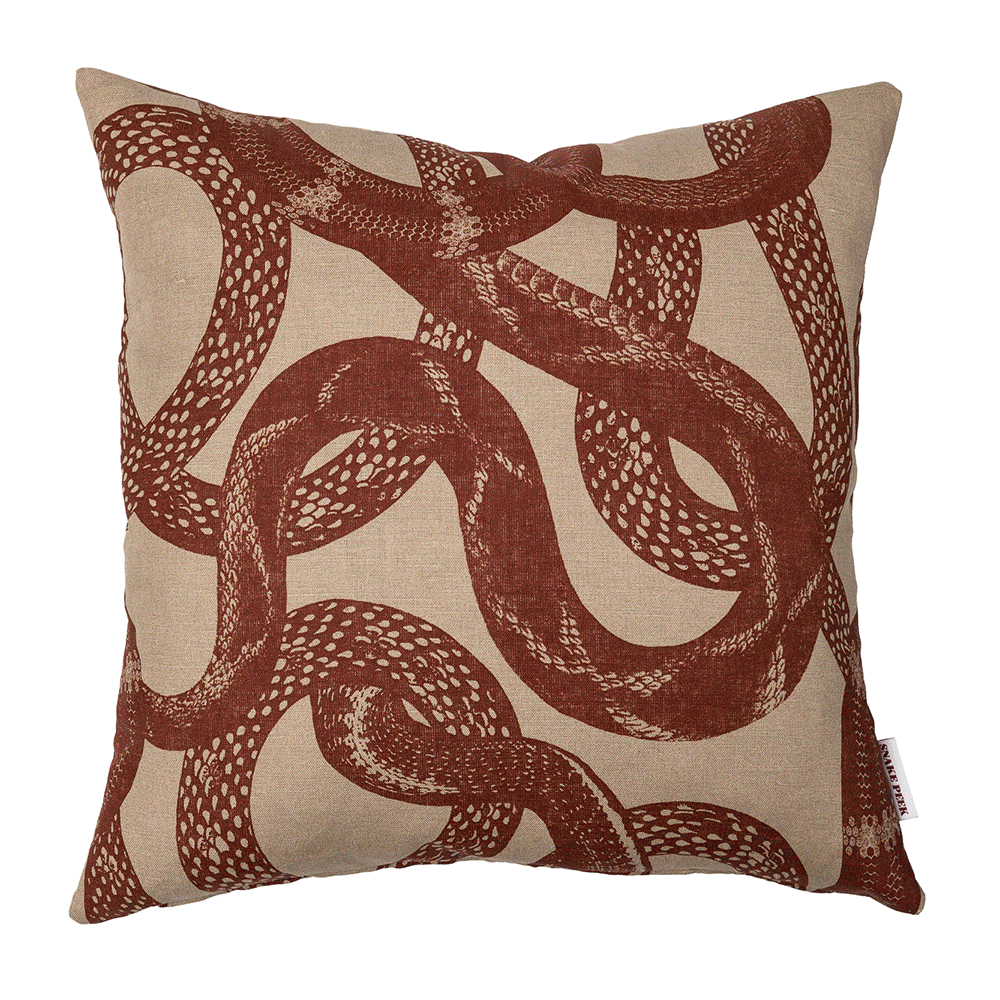 Studio Lisa bengtsson mönstrad design kudde med ormar 50x50