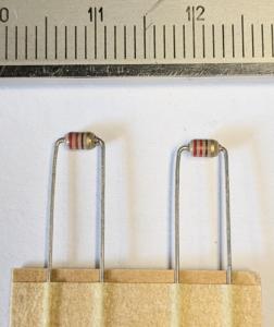 Motstånd 220 Ohm  1/8W 10st NOS