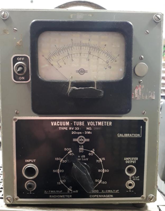RADIOMETER Vacuum Tube Voltmeter Type RV33