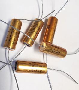 Kondensator 8uF 63V , 5st
