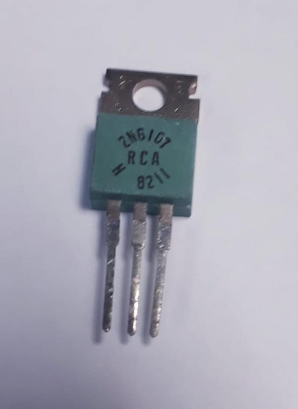2N6107 Bipolära transistorer - BJT
