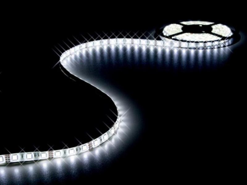 LED-Strip, flexibel, självhäftande, IP61, 300 lysdioder, 5 Meter  12V, 6500K, kallvit