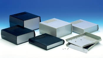 Plastlåda TEKO med aluminiumfront och ventilation