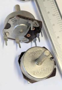 Potentiometer 25Kohm + LOG , NOS 