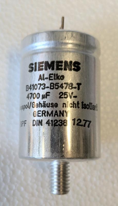 Kondensator 4700uF 25V 