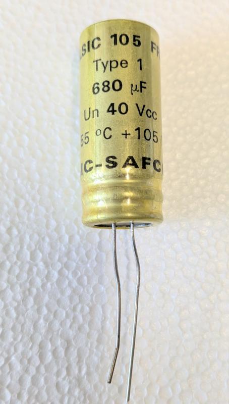 Kondensator 680uF 40V