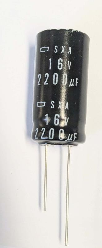 Kondensator 2200uF 16V  105 grader