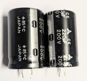 Kondensator 220uF 200V 