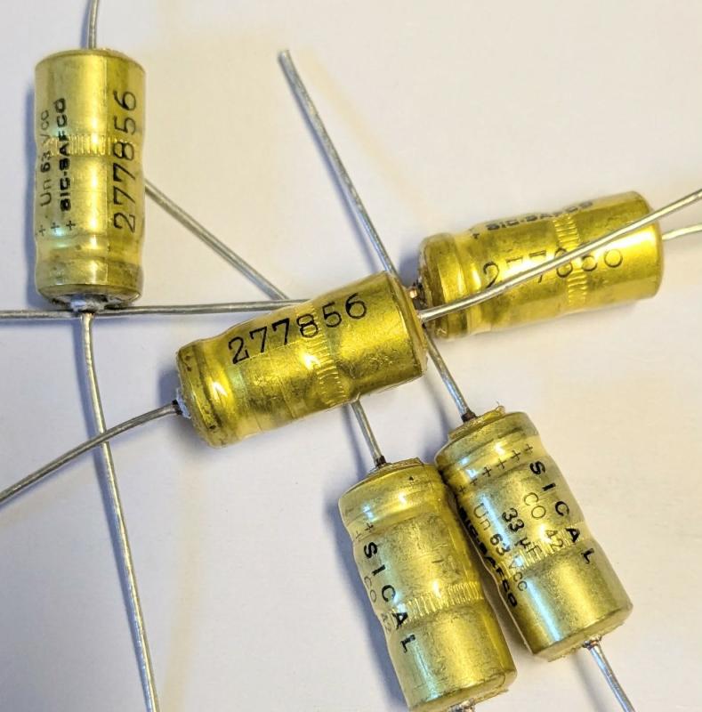 Kondensator 33uF 63V