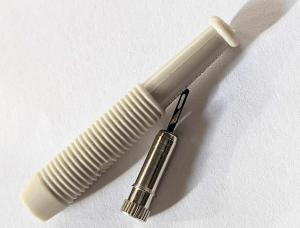 Miniatyr banankontakt labhylsa Hona rak 2mm Grå 