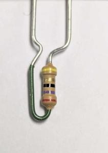 Metall motstånd 27 Ohm 0,25W 5%  Böjda  