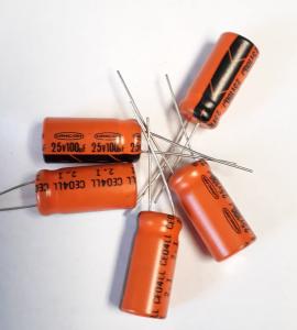 Kondensator 100uF 25V, Elektrolyt 5st