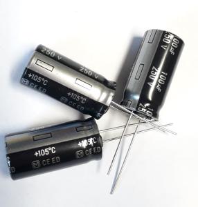 Kondensator 100uF 250V, Elektrolyt 1st