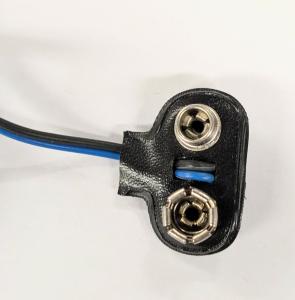 Battericlip för 9V batteri / Batterihållare 600mm kabel