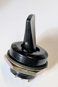 Vippomkopplare 3A 250V 1pol