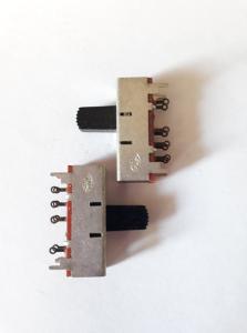 Skjutomkopplare 2 pol  3 vägs  NOS