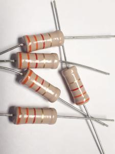 Motstånd 3,3 kohm 1W 5%  10 st