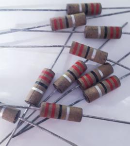 Motstånd 22 Ohm 2W   10 st