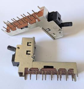 Vippomkopplare  Vinklad 18 ben för kort