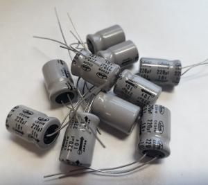 Kondensator 220uF 10V 10-Pack